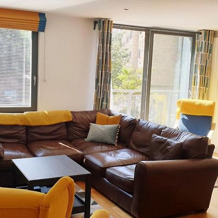Altido Alluring 3Br Apt Near The Centre With Parking EDI Exterior photo